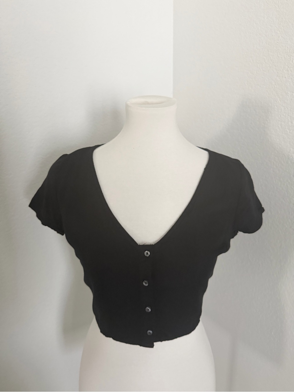 Hollister Black Ribbed Button Front Crop Top Size Small